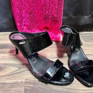 Never worn Calvin Klein’s Size nine!